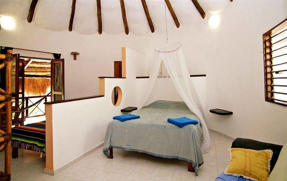 Hotel Uolis Nah Тулум Екстериор снимка